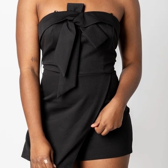 Bow front romper black - Black / Medium - Picture 5 of 10
